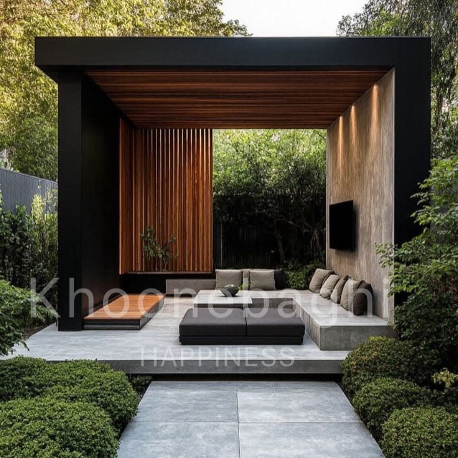 الاچیق تلفیقی از چوب و آهن با طراحی زیبا و مقاوم برای فضای باز، مناسب برای ایجاد محیطی دلنشین و کاربردی در ویلا و باغ