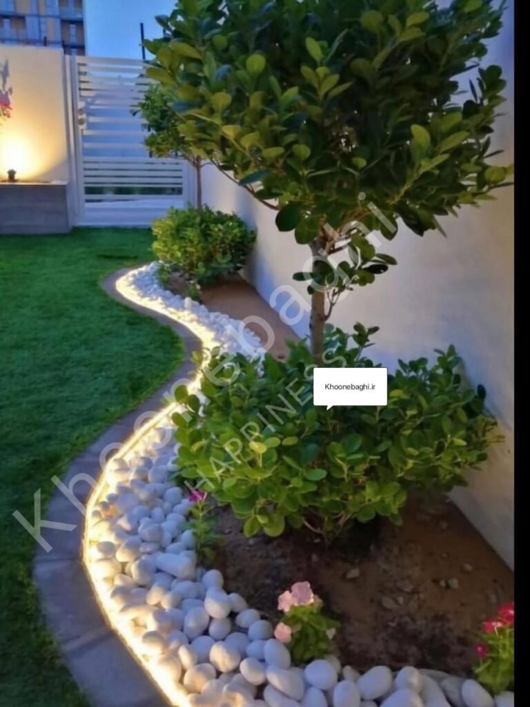 محوطه‌سازی ویلا نه‌تنها جلوه‌ای بصری به ساختمان می‌بخشد، بلکه تجربه‌ای از آرامش و هماهنگی با طبیعت را فراهم می‌کند