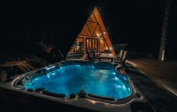 کلبه سوئیسی مدرن ترکیبی از چوب و شیشه خونه باغی khoonebaghi (2)